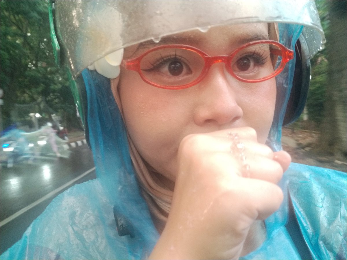 riuyoon's tweet photo. I LOVE CLUSTER LASHESSSS😽❤️ 
btw ini hujan dahsyat bgt tapi bulmatnya ttp slay #keren #worth #trustme #ripiujujur #testimoniasli https://t.co/gKAm1jbVRa