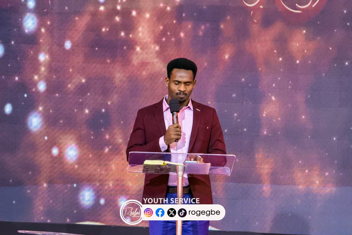 rogegbe's tweet photo. Topic: Gift of God
Min: Pst. Nsikan
Text: John 4:7-10, Act 10:13-16, 1cor. 2:12-14, Matt.13:44, Ruth 4:1-6,9 & 10.
The way God give gifts is not the way men give gifts.
The gift of men is desirable on the surface but underneath it, is destructive.
#word #youthservice #rogegbe https://t.co/QlMBWGaSkG