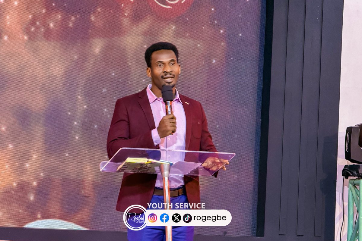rogegbe's tweet photo. Topic: Gift of God
Min: Pst. Nsikan
Text: John 4:7-10, Act 10:13-16, 1cor. 2:12-14, Matt.13:44, Ruth 4:1-6,9 & 10.
The way God give gifts is not the way men give gifts.
The gift of men is desirable on the surface but underneath it, is destructive.
#word #youthservice #rogegbe https://t.co/QlMBWGaSkG