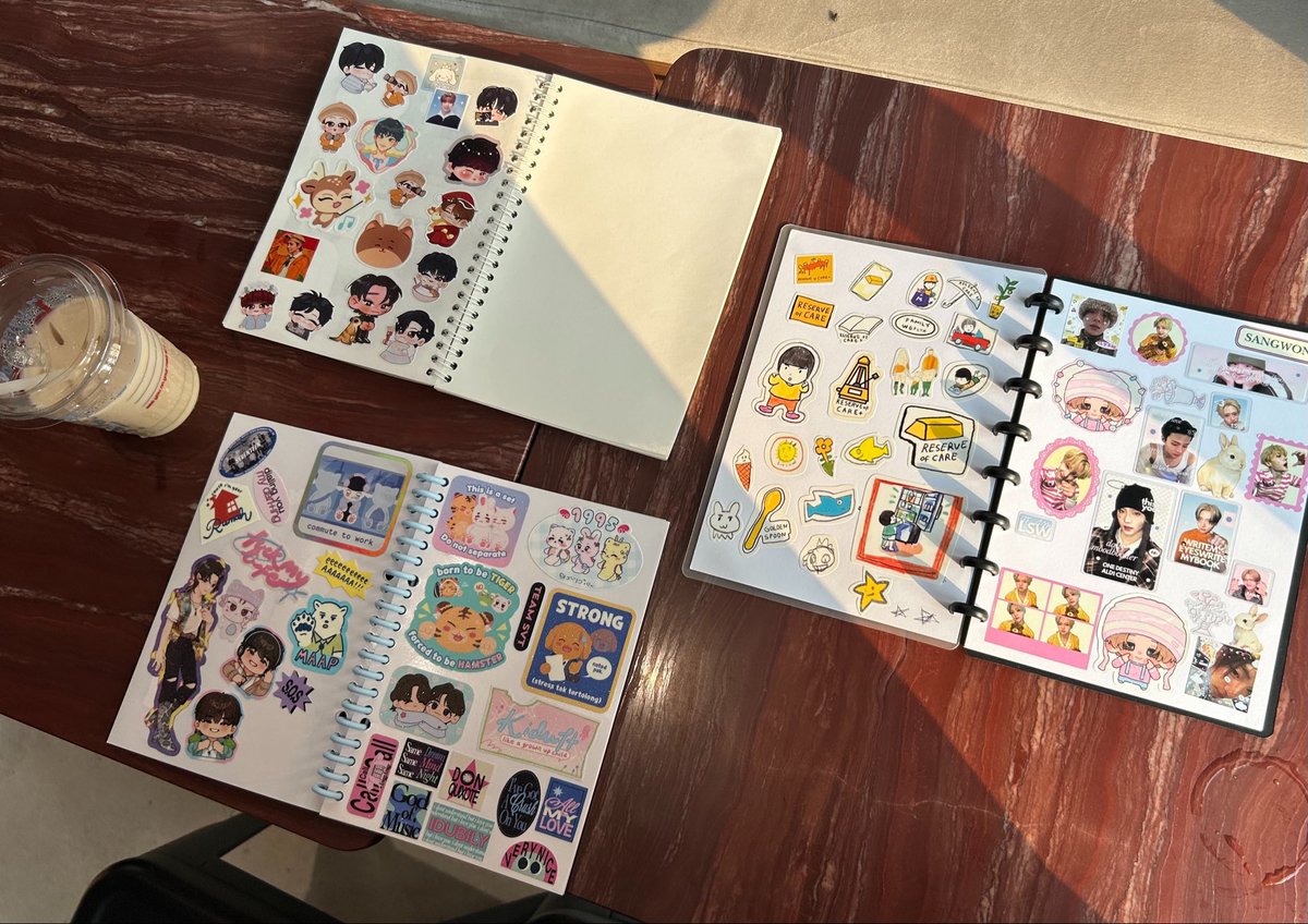 howoorainalert's tweet photo. bonus sekalian ngisi sticker book bareng ⭐️ https://t.co/ZjTyuGu59L