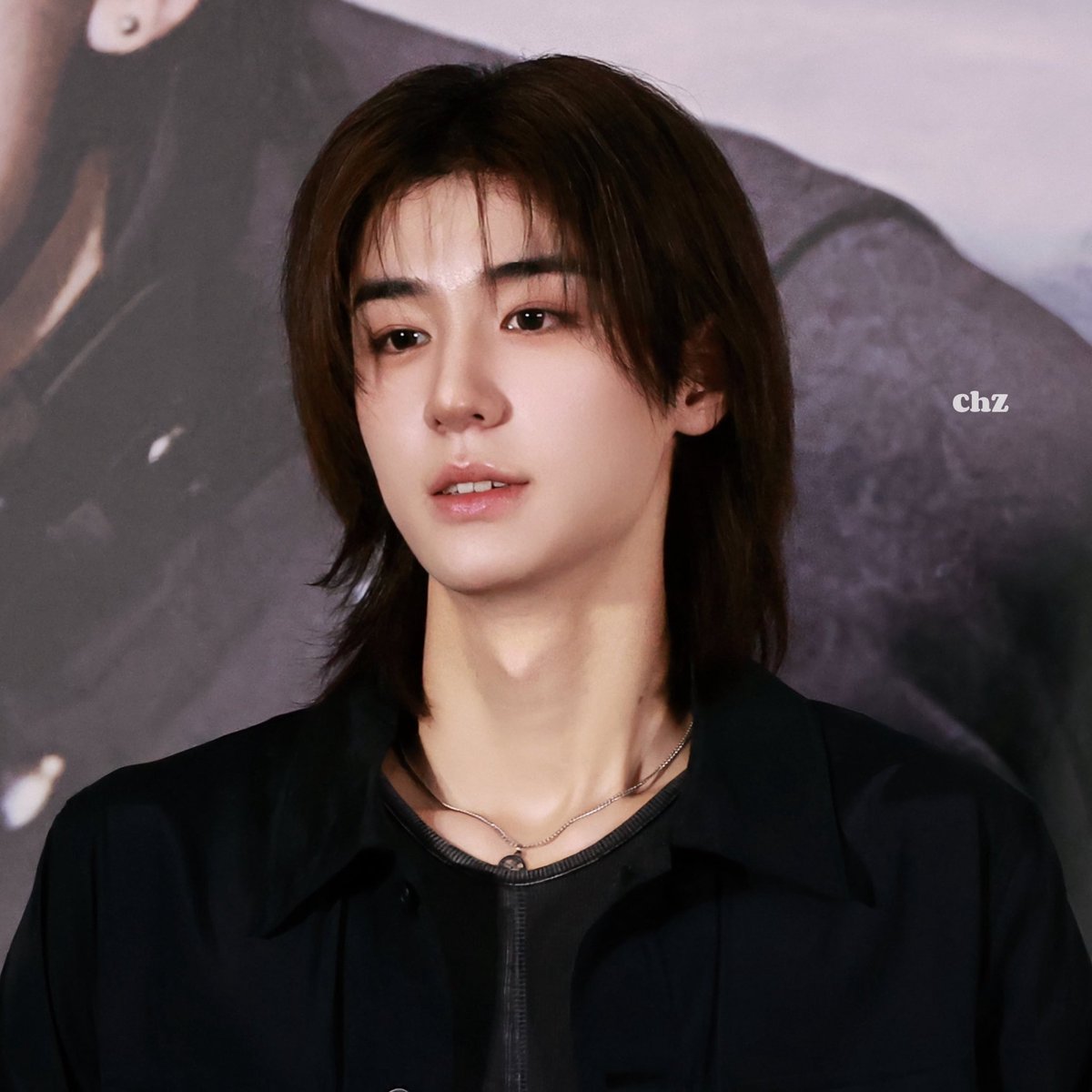 ihanfm's tweet photo. leehan’s hair is so long now and he looks so gorgeous 😭😭😭 https://t.co/lswTkvTYIg