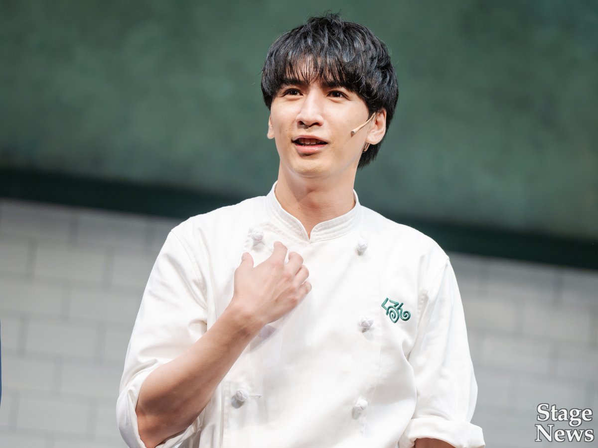 Stage_News_jp's tweet photo. 【レポート】主演：#藤井流星×作･演出：#西田征史
ROLL｟CAKE｠TIME いよいよ明日開幕！

初日前会見コメント＆プレスコールの様子をお届け！
https://t.co/2SEg33lZ65

#ロールケーキタイム #濱田龍臣 #駿河太郎 #西田征史 https://t.co/17LbO0qv8M