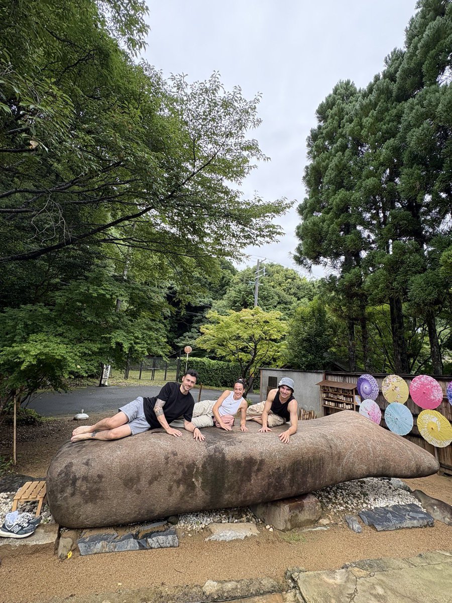KYOTO_THESTONE's tweet photo. Visitors from Argentina came to #TheStone 🇦🇷
They lay down, relaxed, and even expressed themselves freely through movement on The Stone.
Surrounded by the nature of Sagano, each person seemed to find their own way to enjoy this quiet place.
#SaganoKyoto #KyotoHiddenGem https://t.co/eY5xPWMcw2