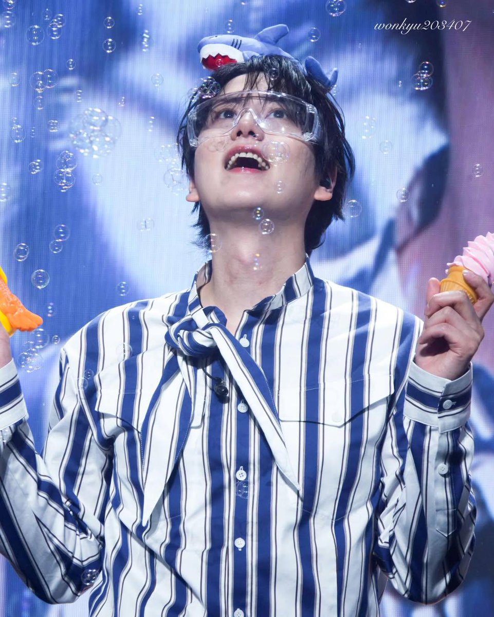 gyuramkyu03's tweet photo. 260705 Kyuhyun Fanmeeting Hotel 203 in Shanghai 

Bubble Kkyuuuu~ 🫧🫧

© on pict 
#규현 #kyuhyun https://t.co/QGPlZk35AQ