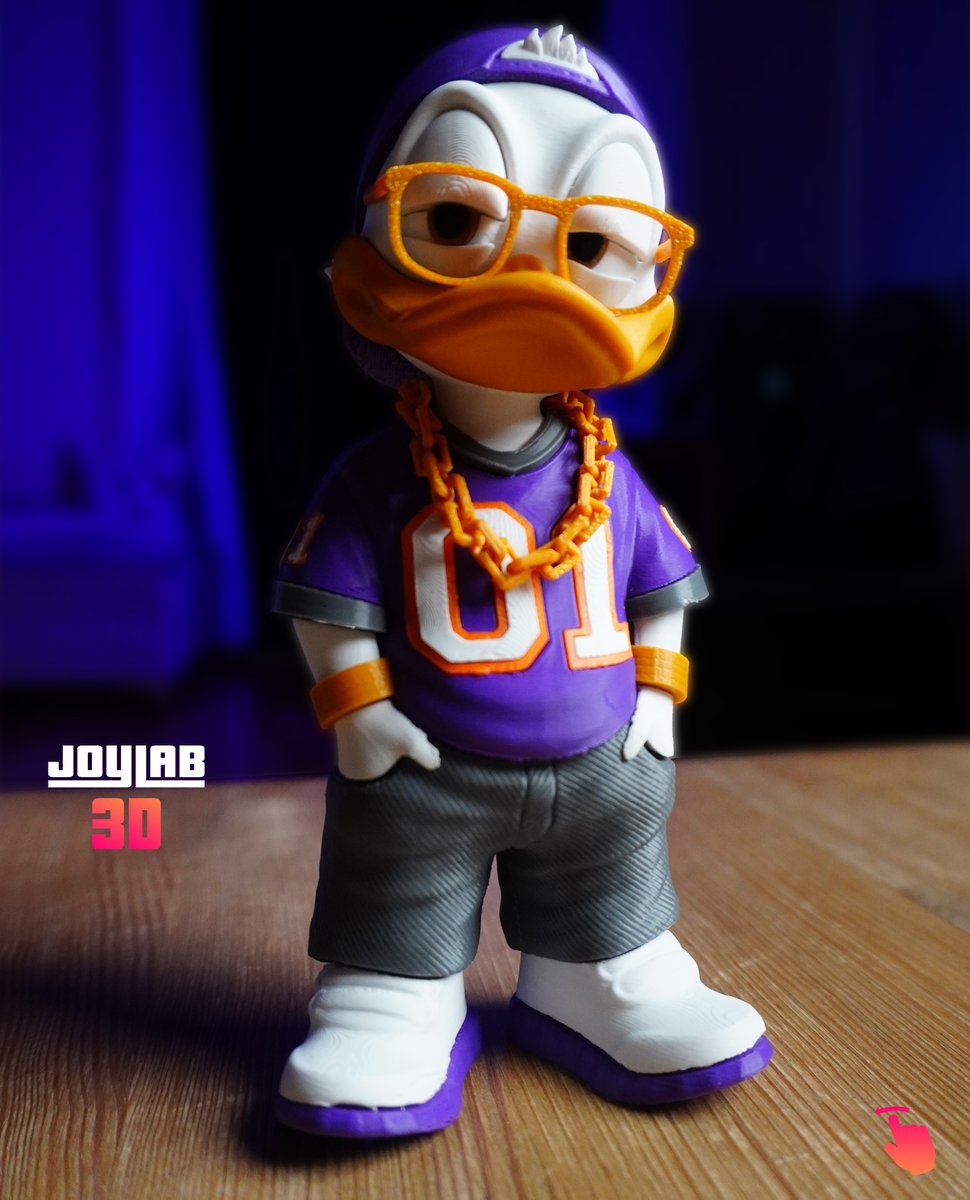 joylab_3d's tweet photo. Masanın yeni patronu belli oldu. 🦆🔥

Fırça yok, boya yok; tamamen çok renkli 3D baskı! 🎨🖨️

İstediğiniz renk ve ebat için DM 📩

#Joylab3D #3DBaskı #Hype #Figür https://t.co/Sq4lbOhOVt