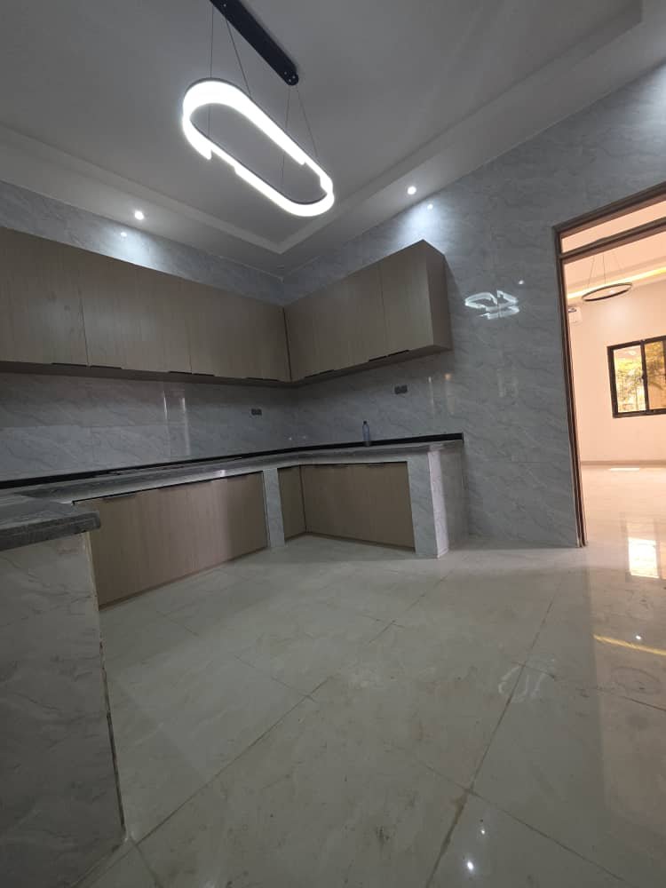 Appartement de 3 chambres à louer à CPA Mushie, Mont Ngafula