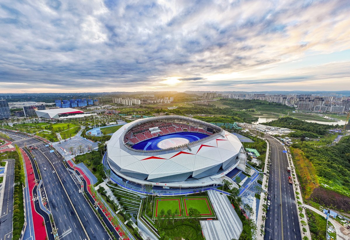 guangan_china's tweet photo. Guang'an Sports Base, aglow in sunset. 🌅
#GuangAn #SportsBase https://t.co/AneNagVOZh