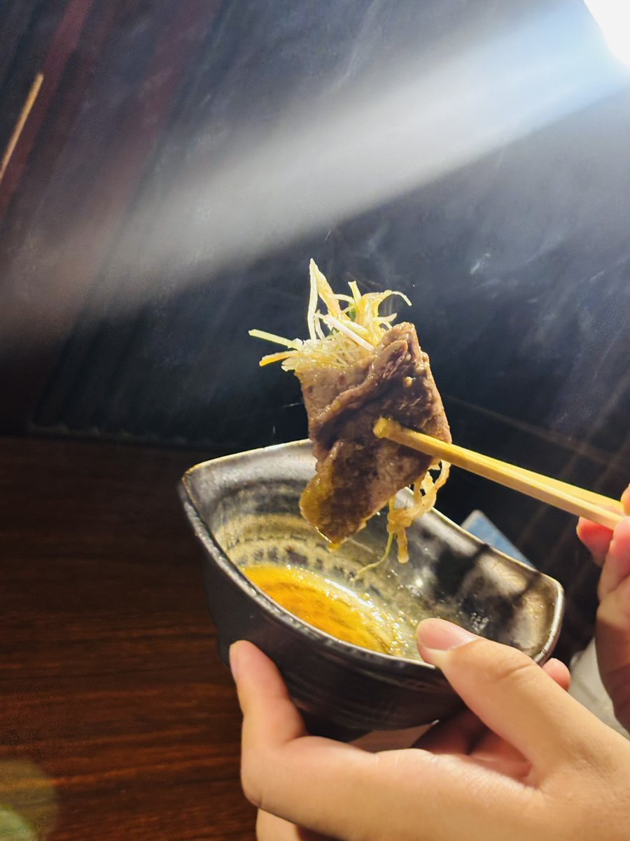 dongame04's tweet photo. 日頃の感謝を込めて、奥さんを労う焼肉ディナーへ🥩✨
今回は結構奮発してみたけど、お肉がとろけて本当に最高だった…！たまにはこういう贅沢してリフレッシュするのもいいですね。
​#焼肉 https://t.co/sZRncyWb1D