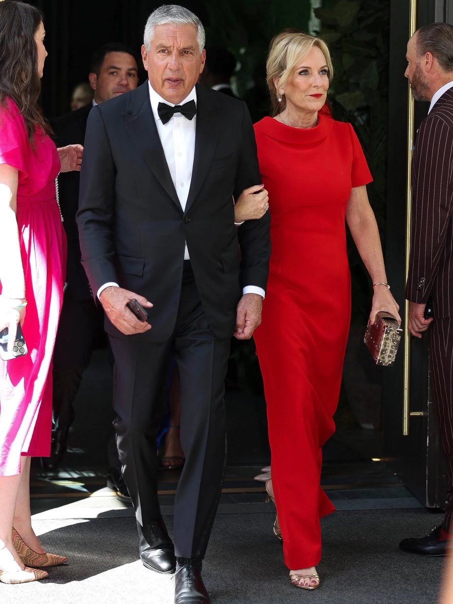 labyrinthpoems's tweet photo. so actually both the father and the son went to the wedding lmfao you guys don’t need to defend every single thing she does (which btw, this probably wasn’t HER invite and was 100% on travis) https://t.co/b7K10JbtR1