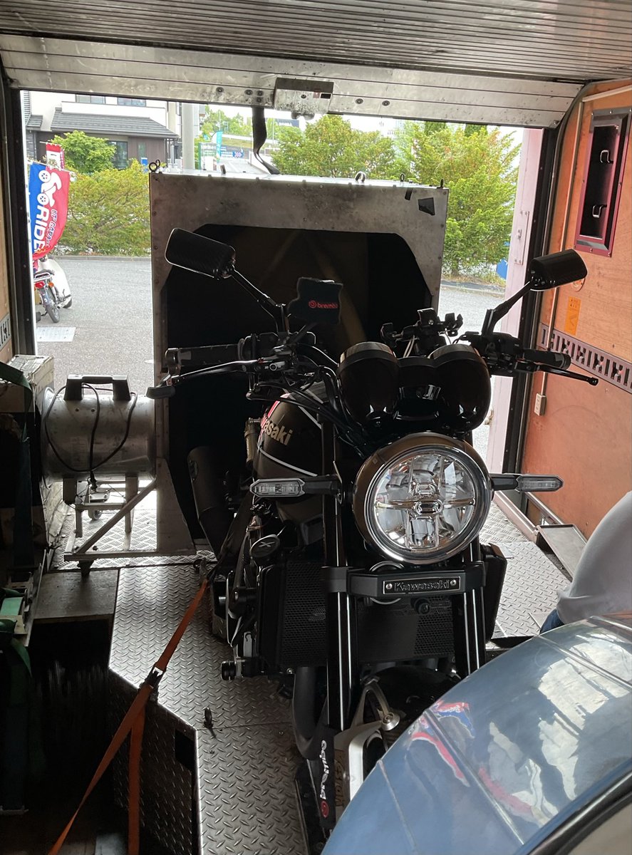blr_jp's tweet photo. I-con pro-performance Z900RS
2マップ仕様
取り付け➕セッティングのお客様から
峠道ですごく良かったので

もう一台の愛車にも取り付けたいと
ご相談受けました♪ https://t.co/5jnypbudZd