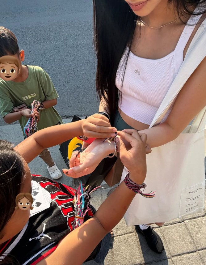 fotg_hiyyih's tweet photo. 260705 hiyeahhh_ ig update  (i)

“Got the strawberry matcha"

"˗ˏˋ 🍓🍵 ˎˊ˗"
📍Maja Cafe Bali

"Babies.. they put on the bracelet for me how can I not buy ( •́ ̯•｡̀ )”   

#HUENING_BAHIYYIH #휴닝바히에 
#Kep1er #케플러 https://t.co/Fo8ydjnW79