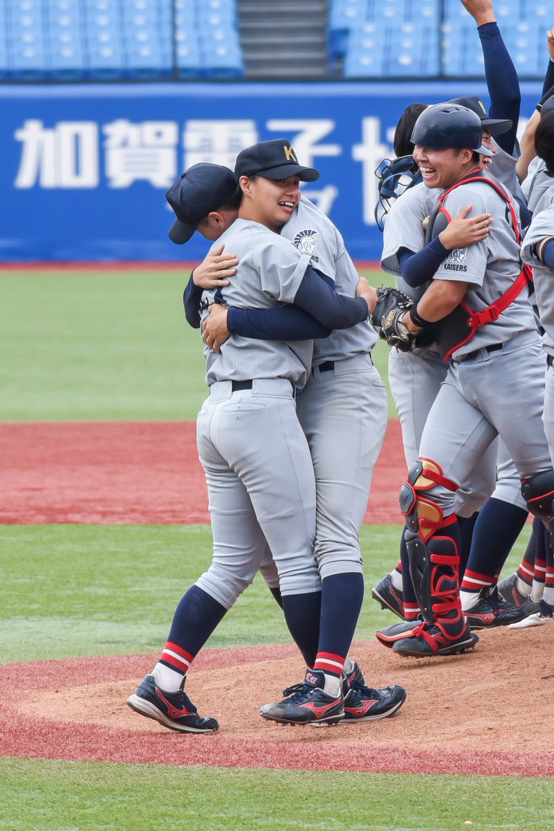 ynbnof's tweet photo. ①チーム丸岡初勝利おめでとう👏🏻
②激渋滞巻き込まれたけど最高に気合い入ってて最高に眩しかった💎
③社会人初アーチ🍑
④🧨Wエース良すぎてまだ沼抜けられない困り😺

#2026年自分が選ぶ今年上半期の４枚
成くん以外ver. https://t.co/ICnPxQ9Sb2