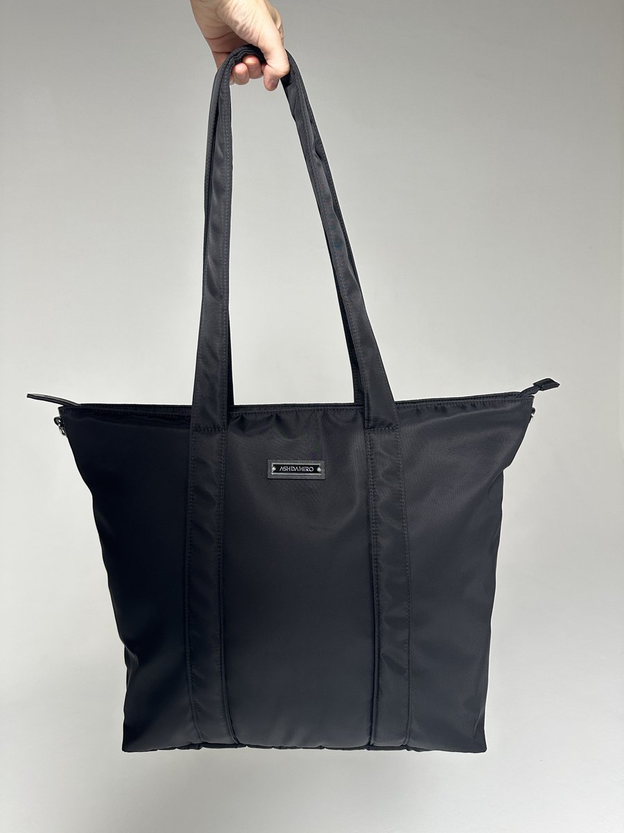 Satos_Cafe_Bar's tweet photo. 令和最強のトートバッグ、できました👜

#ADH5周年 https://t.co/Wd5XTZk1yR