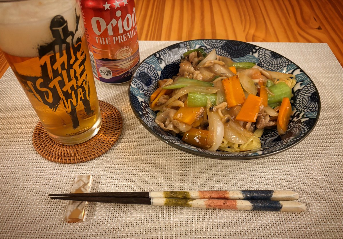 guretagure's tweet photo. あんかけ焼きそば
お供にオリオンビール🍺

#おうちごはん
#おうち晩酌 https://t.co/qcuGg87JVv
