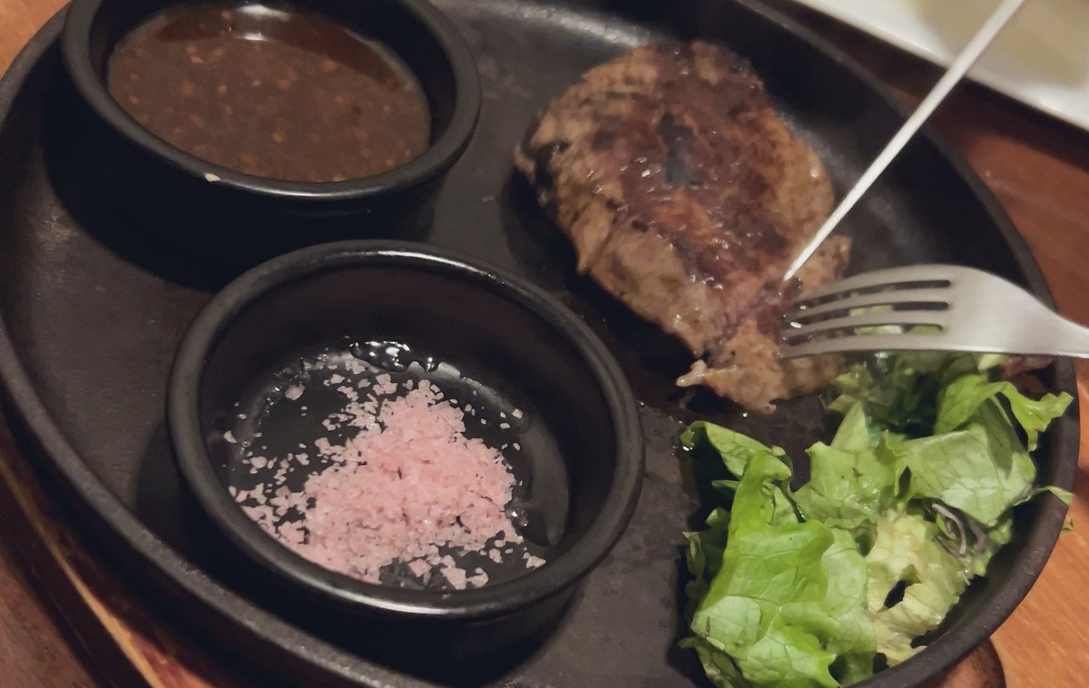 knkn_oto's tweet photo. 酒と肉……美味しかった……🤤💕 https://t.co/ioUAJFBYYe