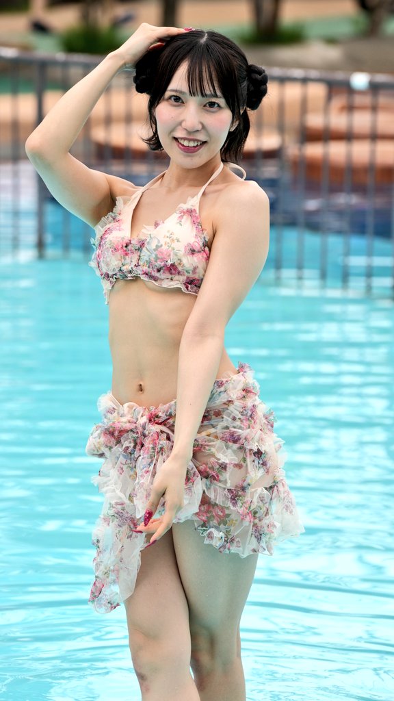 kitaka0000's tweet photo. 2026/7/1、キンマー2部、桜羽らん

らんちゃんの水着撮影、2部から出します。(…2部は目線貰いに行くよりもお尻のラインがきれいなのでお尻側を撮れそうなら撮っていたというのはここだけの話🙊)

#近代麻雀水着祭2026
#キンマー
#あいみゅう
#桜羽らん
#グラビア https://t.co/AxXWdWbExv
