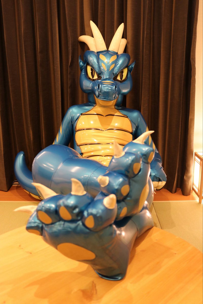 Wahrheit_dragon's tweet photo. 何か用かい？ https://t.co/Z48Q01g4O9