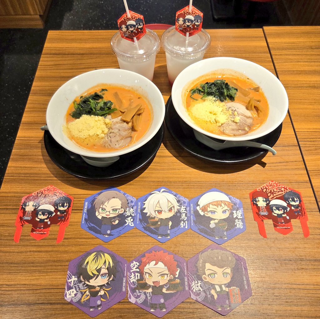 kai951418's tweet photo. 地元に🍜コラボ対象店舗あったので、ショコナイさんと🍜→観光→🍜行ってきた！ww
コースターは神引き過ぎて、渡してくれた店員さんに｢ランダムですよね？｣って聞いてしまったww https://t.co/fcVreNPp3B