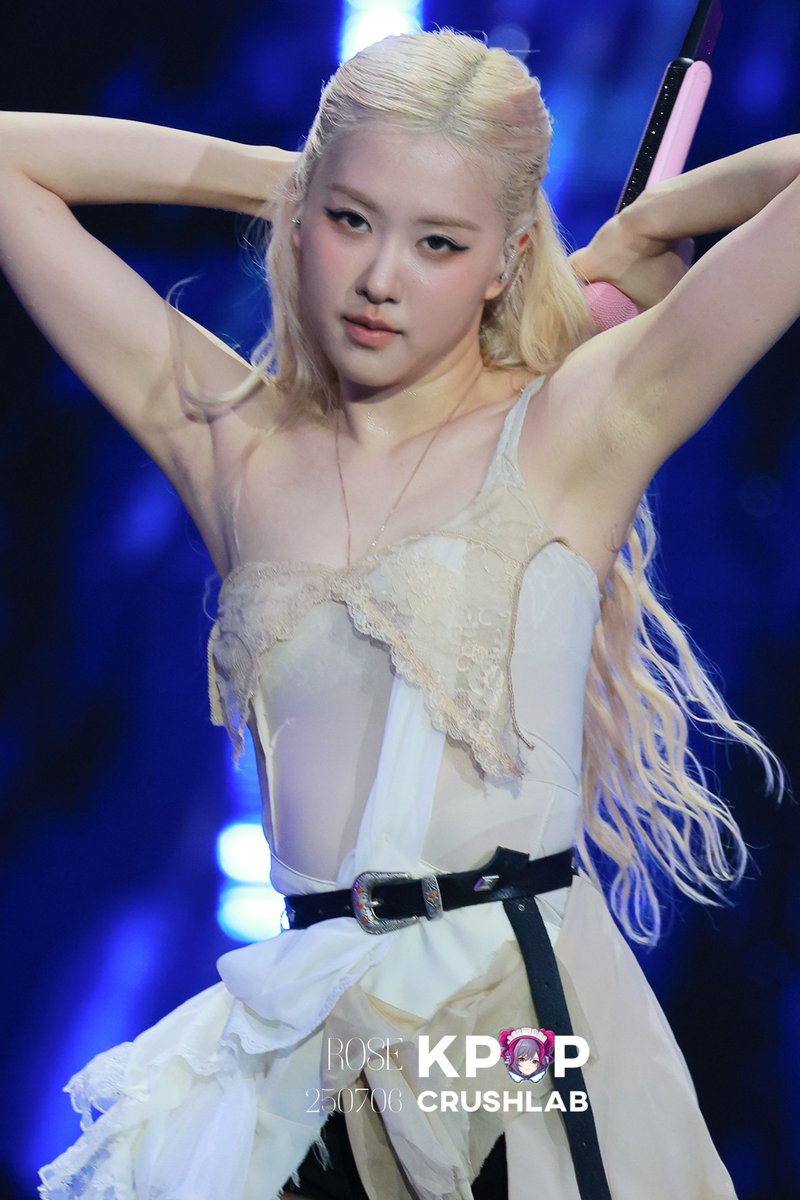 Kpopcrushlab's tweet photo. 250706 Rose at WORLD TOUR 'DEADLINE' in GOYANG

Load in 4k

#ROSE #로제 #박채영 #朴彩英 #BLACKPINK #블랙핑크 #Kpop #4K https://t.co/M6HM88pqqJ