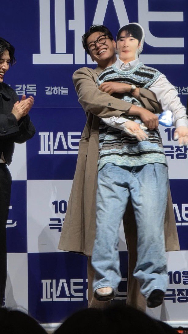 naorocky0225's tweet photo. TMI
私の抱っこしたいリスト👶📝⸜( ˶ ꒪꒫꒪ ˶)⸝
#라키 #박민혁  #ROCKY #朴慜赫@p_rockyent @wonijin_ent #HAMO
#박현진　#deepthug
 #차은우 #은우 @CHAEUNWOO_offcl    #ASTRO #아스트로 @offclASTRO https://t.co/JwlWb8boIq