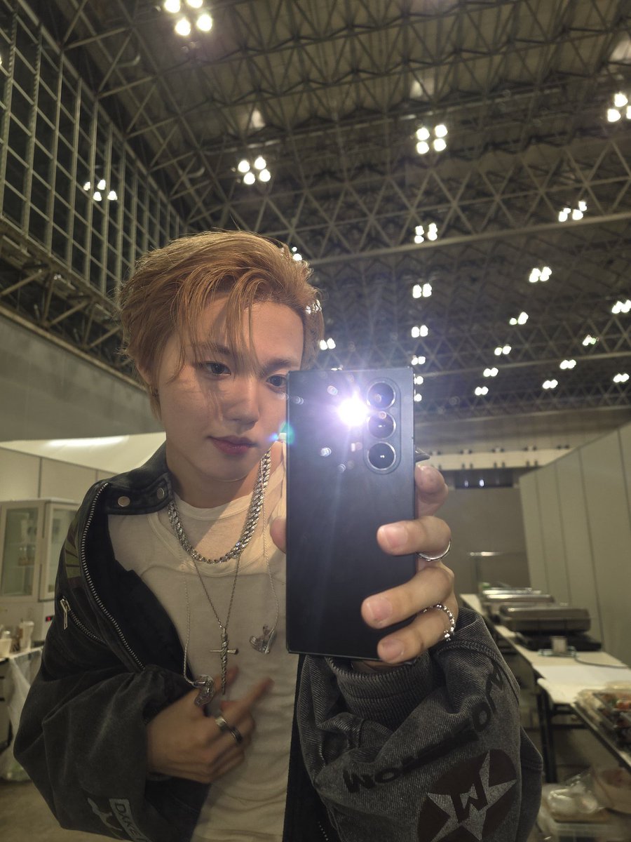 Aam_Aurora's tweet photo. เดี๋ยวก่อนลูกกก นิ้วหนูคือ อ อ
ไม่ได้!!!!!!!!! https://t.co/RRgM5jqemH