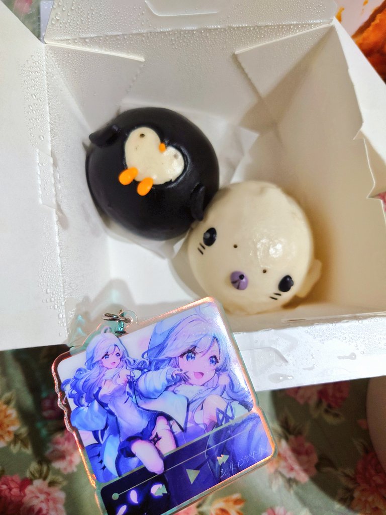 fufuninjaKGN's tweet photo. ヤムチャとかわいい動物饅頭たち🐧🦭🦔🐖ふふ饅頭も欲しいね◜~◝⸝⸝
でもブタちゃんの目...敵らしい目ね🥷╮=͟͟͞͞卍
#まゆるぅむ https://t.co/71WAcfRq3w