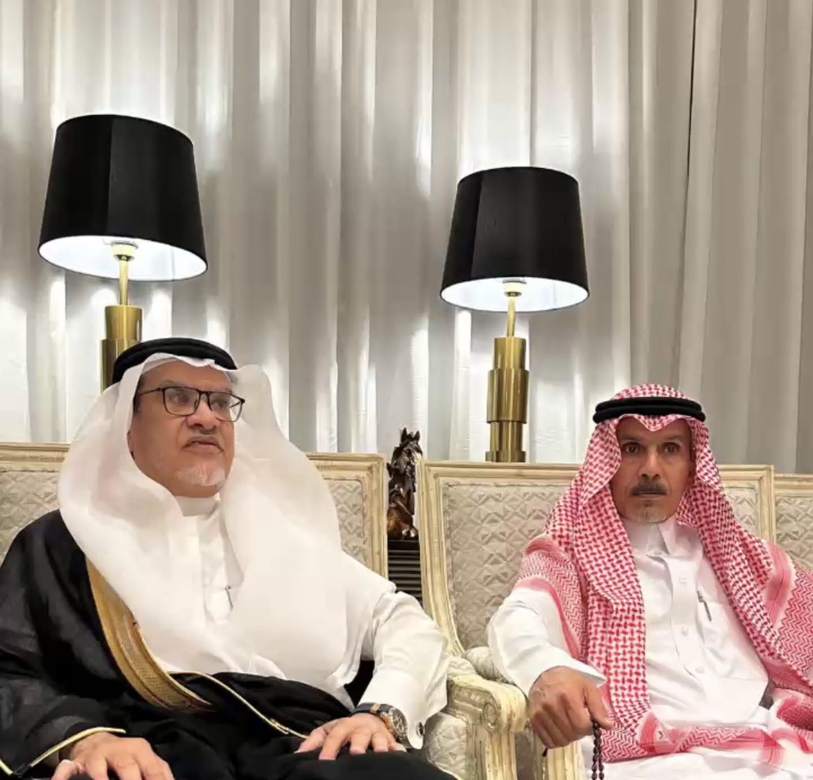 AlSaeedsm's tweet photo. حفل زواج ابن العم نادر بن تركي بن نادر 

تم مساء أمس السبت ١٩ محرم ١٤٤٨هـ الموافق ٤-٧- ٢٠٢٦م حفل زواج ابن العم نادر بن تركي بن نادر على كريمة الشيخ فارس بن سليمان بن مرضي الرفدي (رحمه الله) في نادي منسوبي وزارة الداخلية بالرياض..
بارك الله لهما، وبارك عليهما وجمع بينهما في خير.. https://t.co/9ZbqwxmFNf