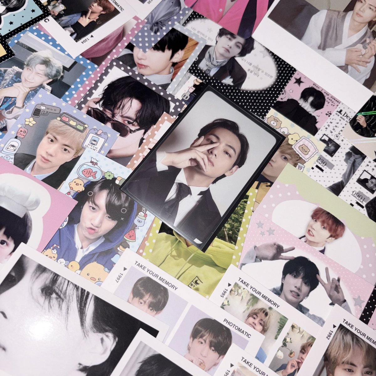 rjunluvrrr's tweet photo. β. πΛΰΏ #shinmails ππΛβ
γ»γ»γ»hindi ko alam kung ang binili ko ba is freebies or yung taehyung kasal pc hahahahahahaha thank you @ysaesells nabaliw ako sa freebies mo atakeeee! i love the freebies β‘ https://t.co/J3TtERKeOz