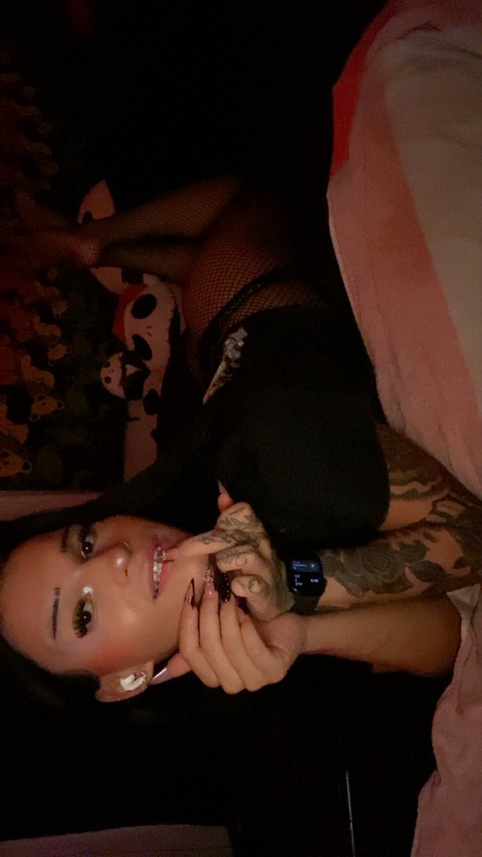 jovanieacostaaa's tweet photo. Do you like when I bless your feed? :) 

Like &amp; RT for more 😝 

#gay #solo #nsfwtwtًً #femboy #porn #sissy #tattoos #toys https://t.co/5h4sM9gF1Y