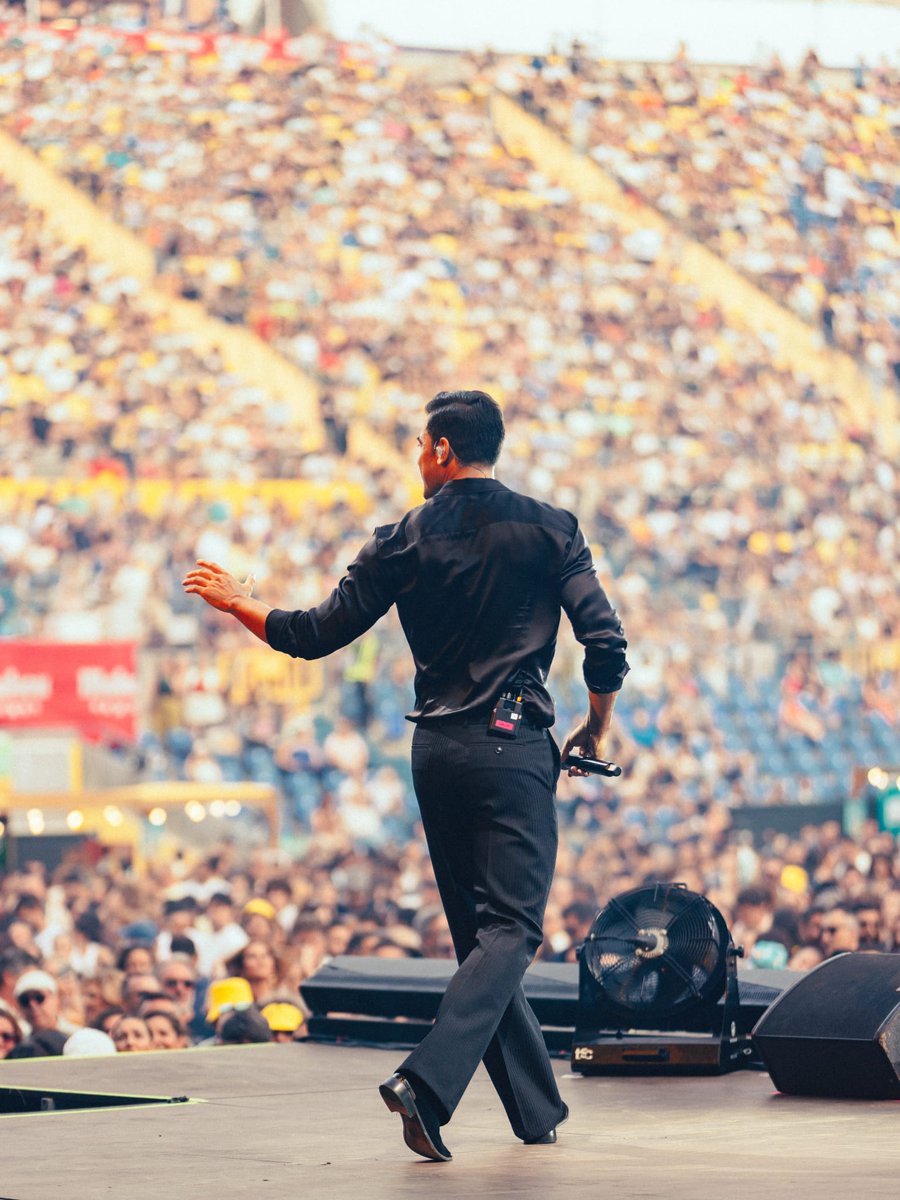 CarigueChile's tweet photo. #Posted @_CarlosRivera
¡Vida Gran Canaria! Venir a Canarias es alegría pura. Gracias por siempre cuidar mi sonrisa. Se disfrutó a todo ese público bonito.
Seguimos:
HOY - Bilbao.
Viernes 10 - A Coruña
Sábado 11 - Alcalá de Henares
Domingo 12 - Barcelona
¿Donde nos vemos? https://t.co/0uwLGeApNh