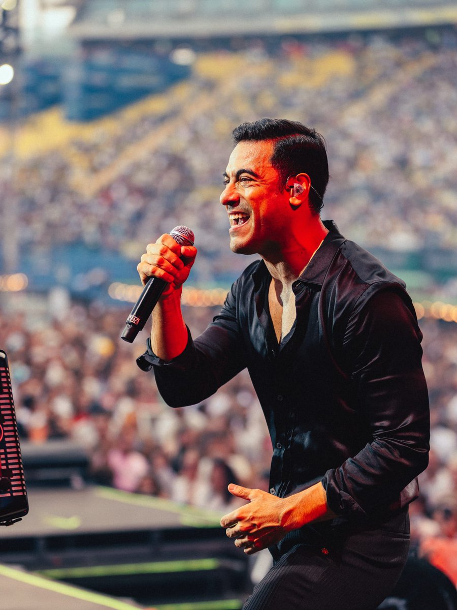 CarigueChile's tweet photo. #Posted @_CarlosRivera
¡Vida Gran Canaria! Venir a Canarias es alegría pura. Gracias por siempre cuidar mi sonrisa. Se disfrutó a todo ese público bonito.
Seguimos:
HOY - Bilbao.
Viernes 10 - A Coruña
Sábado 11 - Alcalá de Henares
Domingo 12 - Barcelona
¿Donde nos vemos? https://t.co/0uwLGeApNh