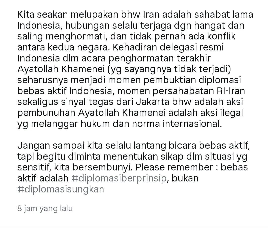 ubegebe1's tweet photo. Pak Dino keren. Apa yang jadi kegelisahan saya dan @orang_pesisiran disampaikan dengan jelas. Padahal Dino ini SMA dan S1nya di Amerika. Tapi dia relatif lebih berani ke Amerika. Wwkwkwkwkwkw https://t.co/fvDYnSVBcN