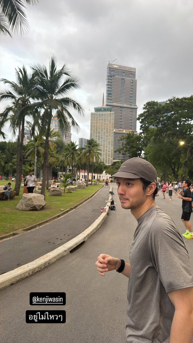 EarthOfficialFC's tweet photo. อยู่ไม่ไหว ๆ 🤣

IGs : theearthe 

Earth Pirapat 
@Earth_Pirapat #EarthPirapat #ชาวโลก https://t.co/8Q6UYGQ5Mp