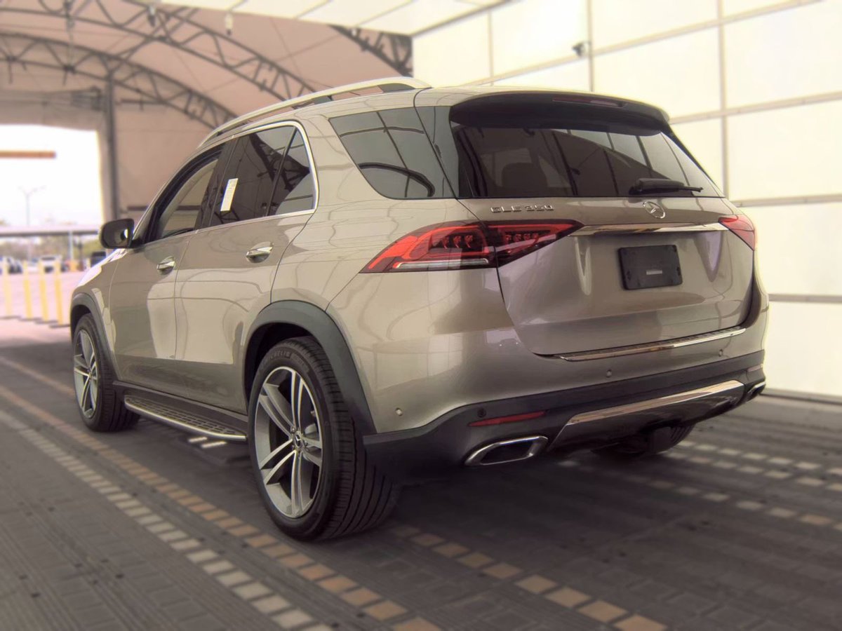 Kinglamarr___'s tweet photo. 2020 Mercedes Benz GLE 350 RWD
From the US straight to Nigeria! 🇳🇬

🏷️: N40 Million ($28.3K)
(Buying + Shipping)
ETA: 6-8weeks
Contact for details📥 https://t.co/TvYGRrwiUN