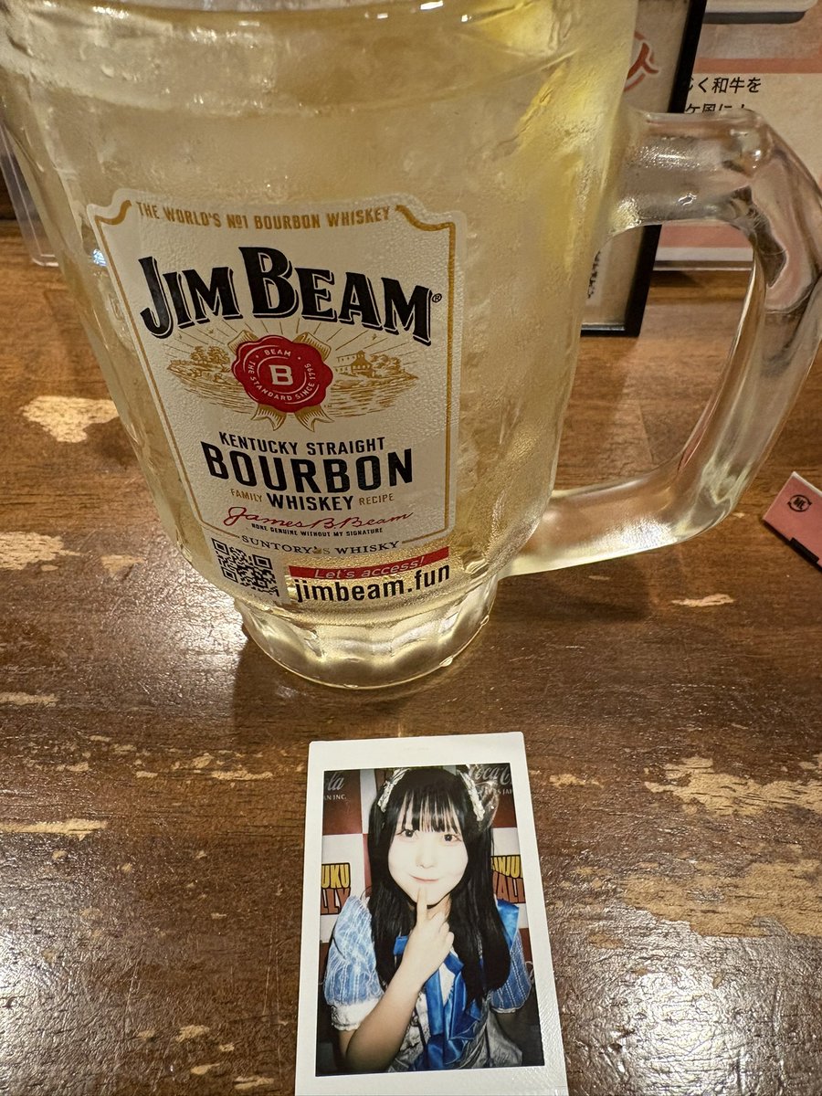 Waffle_mero's tweet photo. やっとお酒が飲めました
やっぱりハイボール最高ですねぇ..,🍻
#めろをめろめろにし隊 https://t.co/u9Mngw4XpT