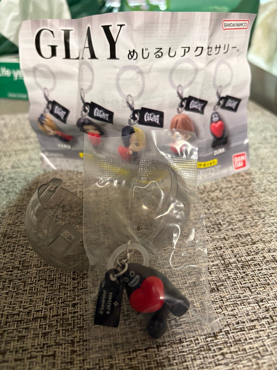 GLAYHIROSHI's tweet photo. 那須のアウトレットでガチャガチャしたらZURAちゃんが出て来た😊しかもこれで、売り切れになってしまった。GLAY運がむいて来たのかな😊 https://t.co/sTWDU5n3mD