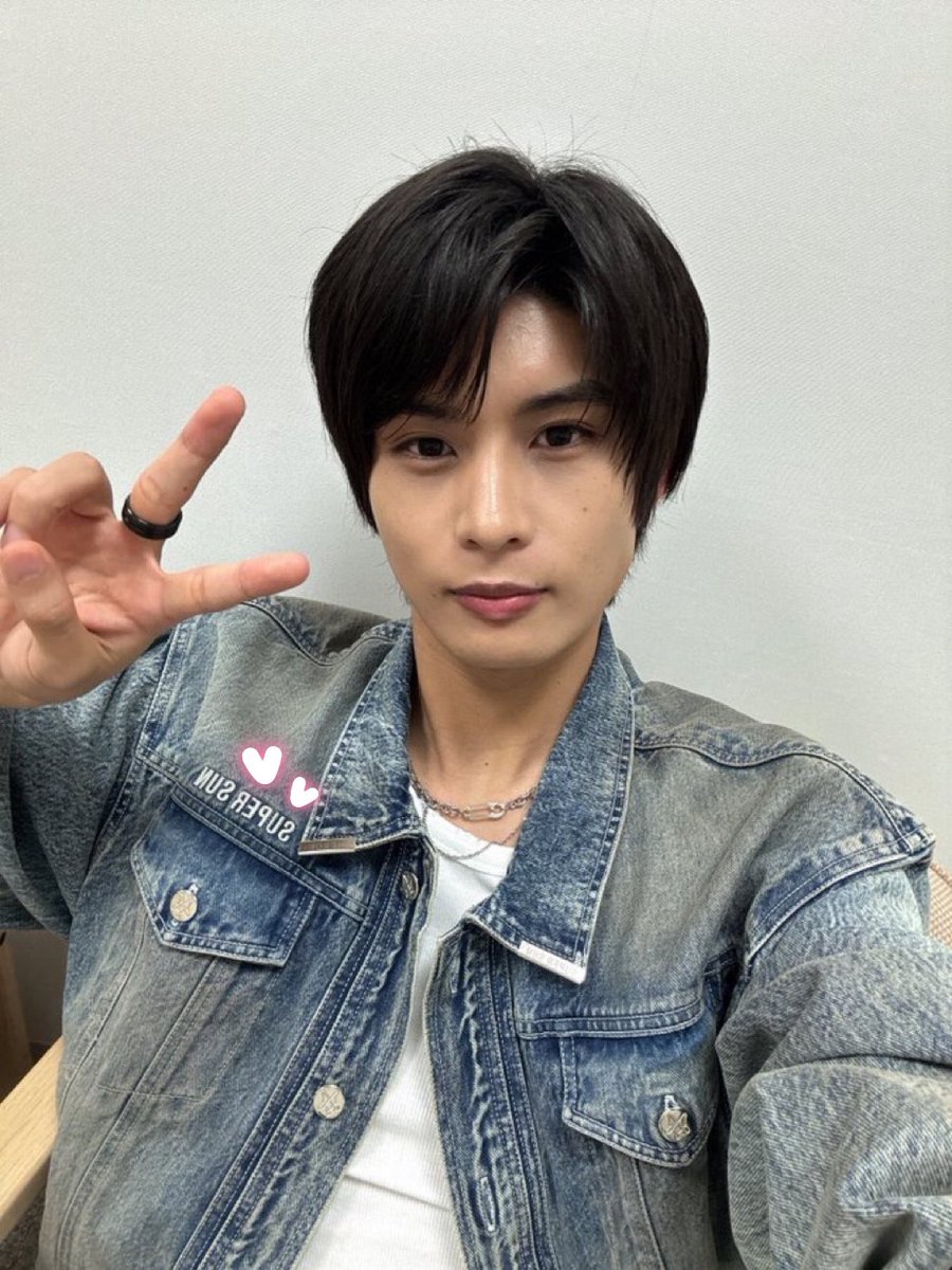 z_n_love_jjy's tweet photo. 드라마도 대박 , 슈퍼썬도 대박 나길 🙏🏻💙 

드라마 『Your Sky ハレのち恋』
TOKYO  MX 🌤️𝟖월 1일 스타드 
매주 토요일 새벽 𝟐𝟓시30분 

YOUR SKY Hare Nochi Koi
#YourSkyJP_Premiere 
#福田歩汰 #相原一心
@yourSkyhare_mx

#SUPERSUN @ssupersun 

https://t.co/k1VVPEPJNb https://t.co/qQt57ElEB6