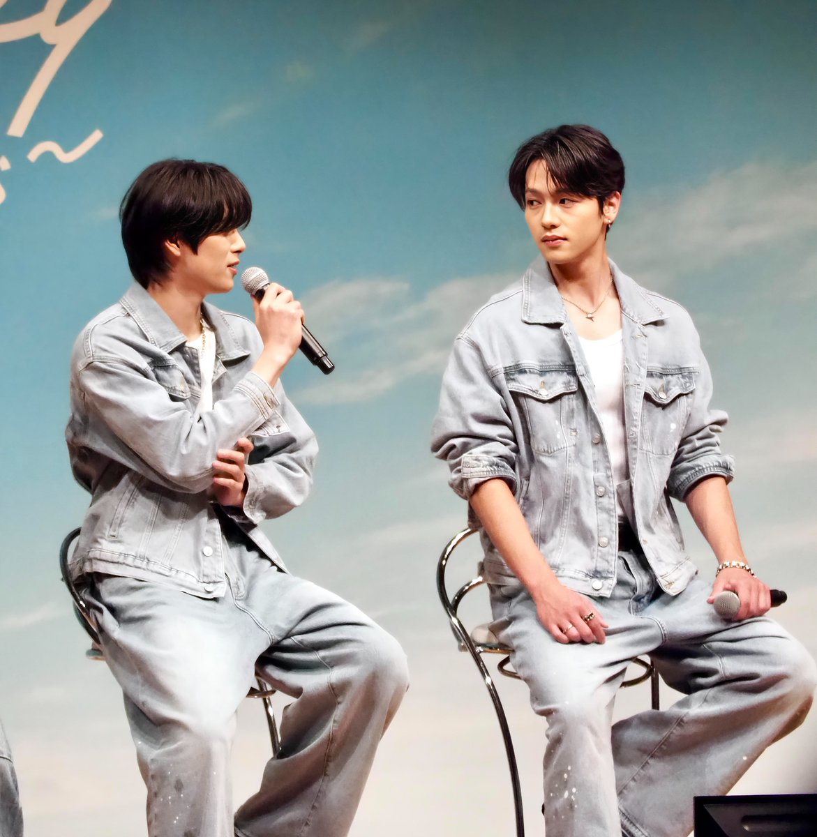 z_n_love_jjy's tweet photo. 드라마도 대박 , 슈퍼썬도 대박 나길 🙏🏻💙 

드라마 『Your Sky ハレのち恋』
TOKYO  MX 🌤️𝟖월 1일 스타드 
매주 토요일 새벽 𝟐𝟓시30분 

YOUR SKY Hare Nochi Koi
#YourSkyJP_Premiere 
#福田歩汰 #相原一心
@yourSkyhare_mx

#SUPERSUN @ssupersun 

https://t.co/k1VVPEPJNb https://t.co/qQt57ElEB6