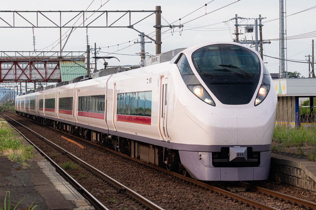 md_hpt's tweet photo. 2026.7.5

ハンドル訓練
E657系K11編成

日曜にやってるとは思わずのんびりしてたら目撃があったので少しだけ参戦。

地元の車両と常磐線特急が並んでる光景が違和感ありまくりでおもしろかったです、一人でいたにも関わらずMH鳴らして頂きありがとうございました。

#えむでぃーさんの撮り鉄日記 https://t.co/538F01bCxV