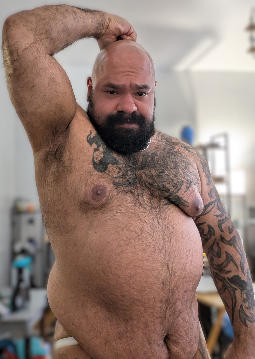 texas_hound's tweet photo. Pit's out. Strong musk. You know what to do with your nose. #pits #armpits #musclepits #muskypits #hairypits #malearmpit #armpitlover #nsfw https://t.co/IZCVneAW0h