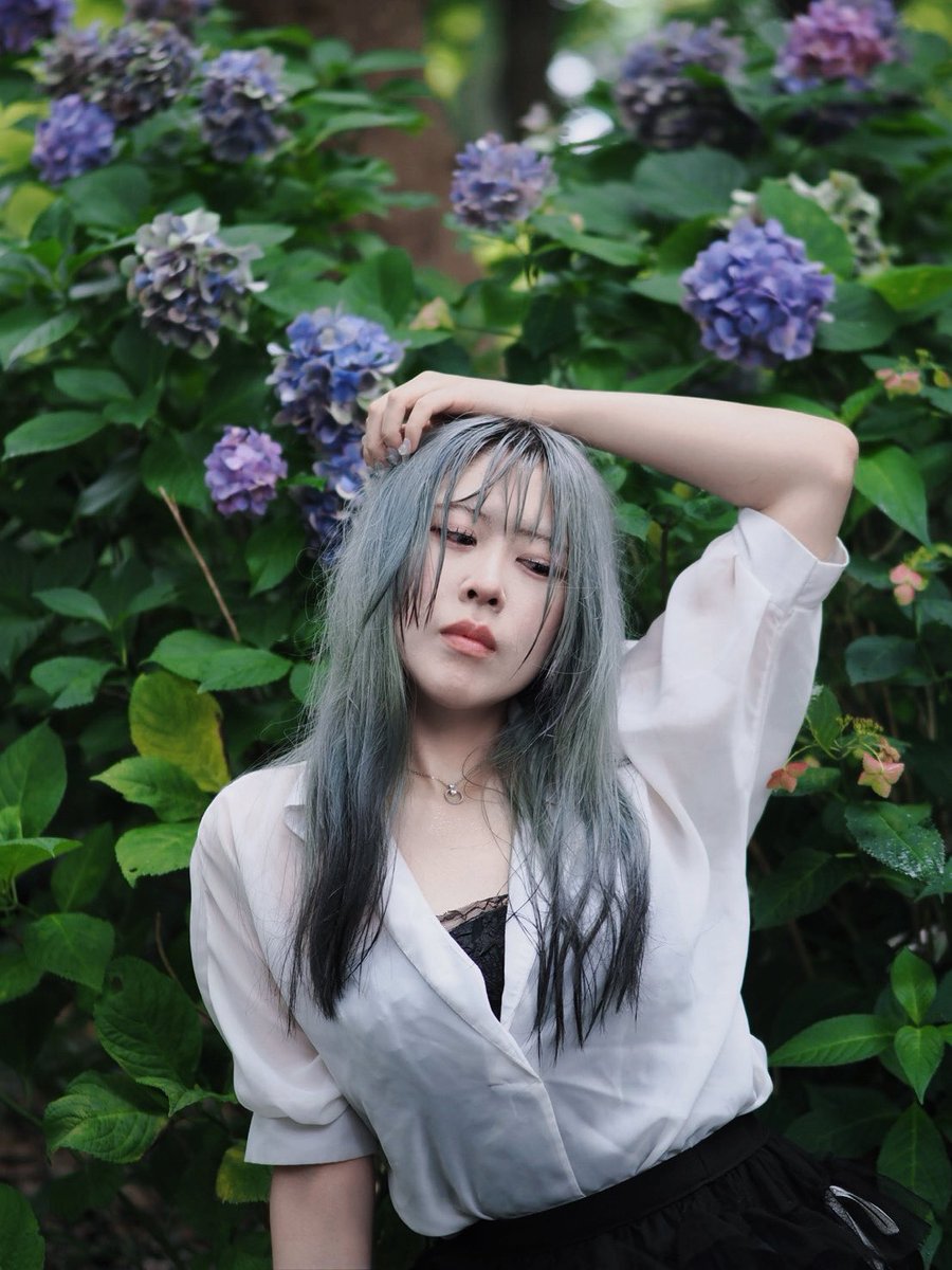 himacos_'s tweet photo. 目覚めればまた藍色に。

#ポートレート #紫陽花 #被写体 https://t.co/Uq5za93f23