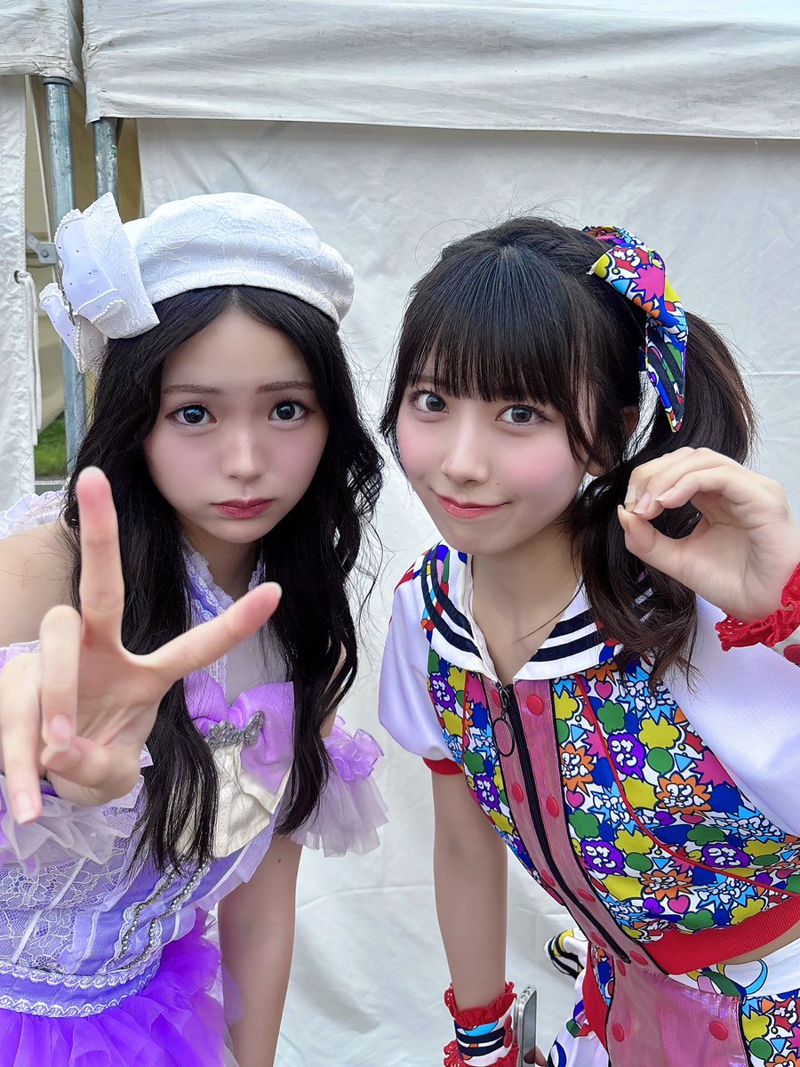 tachibana_meku's tweet photo. お互い20歳になったよ ㅠ-ㅠ2️⃣0️⃣
うたさんの新曲のMVも見たよ、、にやにや https://t.co/osBGhf2Oun