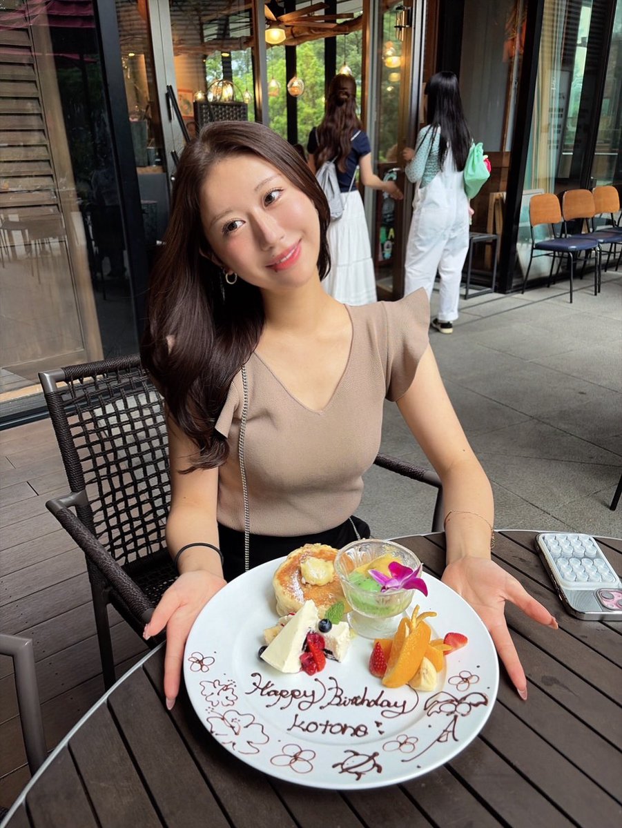 kotosandayooooo's tweet photo. もえぴょん毎年ありがとう♡

働く女ファイヤー👩🔥 https://t.co/LE8ejxlKlO