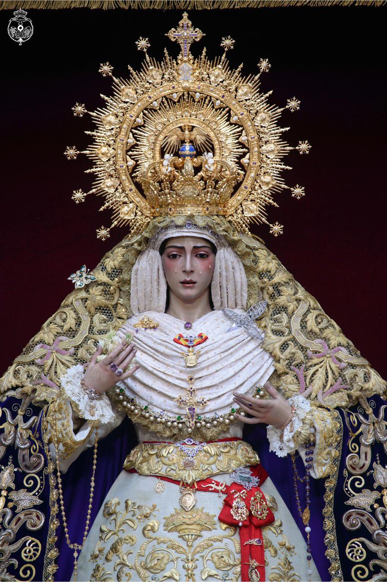 mabernalsanchez's tweet photo. Sin complejos ninguno, la virgen del Rocio en el I Aniversario de su Coronación Canónica. https://t.co/knOuFmfMIz