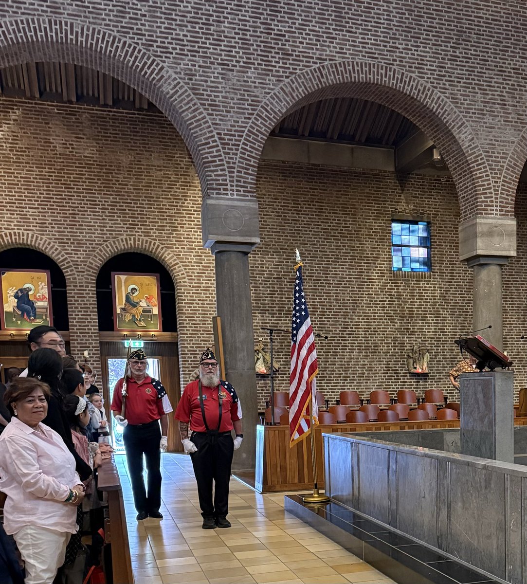 usambnl's tweet photo. Thank you, Father Sjaak and the rest of the team at the Church of Our Saviour in The Hague, for the wonderful celebration of America’s 250th birthday and the longstanding friendship between the United States and the Netherlands.  At 250 years old, the United States has much to be proud of and grateful for, including our friendship with the Dutch whom we have stood side-by-side with from the very beginning.  Freedom of religion is one of the values that has long united the United States and the Netherlands. Our active communities of faith remind us that protecting this fundamental freedom makes both our nations stronger. Thank you also to American Legion Post NL01, for participating in the ceremony with a Color Guard, adding formal dignity and tradition to this joyous occasion. #USA250
