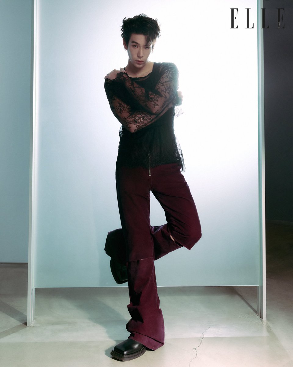 ELLEThailand's tweet photo. #ELLEexclusive “ถ้าถามถึงความฝัน ผมก็อยากให้ทุกคนติดตามเส้นทางชีวิตของเราครับ เพราะทุกวันนี้ก็ยังไม่รู้ว่าในเส้นทางอาชีพของตัวเองตอนนี้มันจะไปจบที่ตรงไหน"

อ่านสัมภาษณ์ JAYLERR @JJksnp เต็มๆ ที่ https://t.co/ajtnnMcQUk

#ELLEThailand
#โอเค๊ะ_JICE
#JAYLERR https://t.co/0KELBmH7Jl