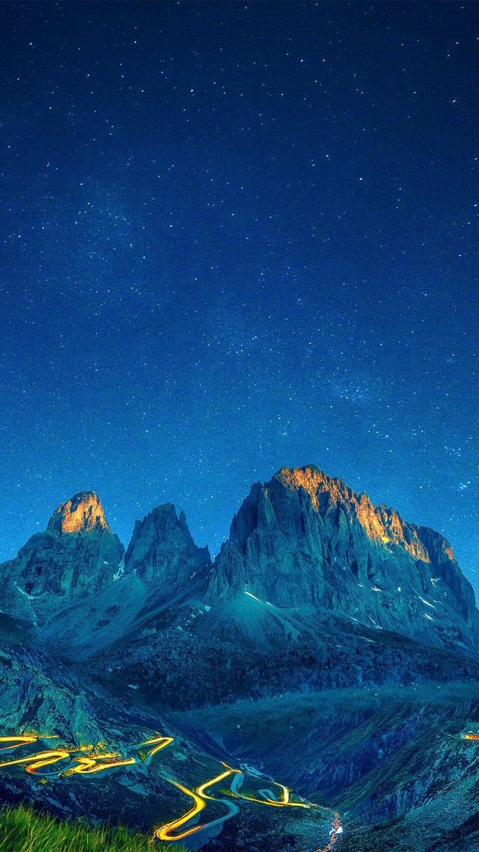 planet_blu301's tweet photo. 🏔️ https://t.co/0bdtf20SJE