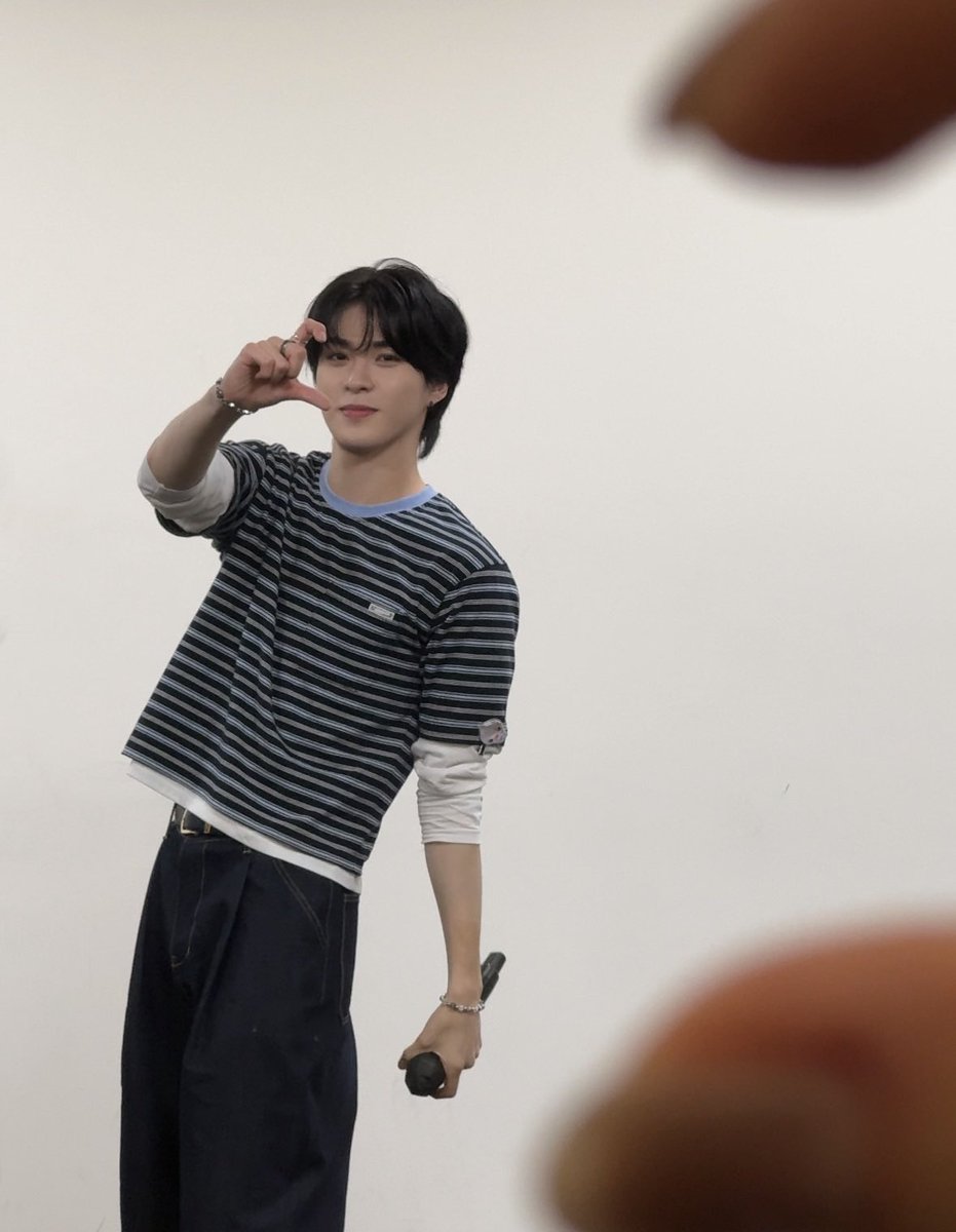 iminsomuch's tweet photo. 오늘은 입술뚠쭈니콤 https://t.co/1L7pY9HvtO