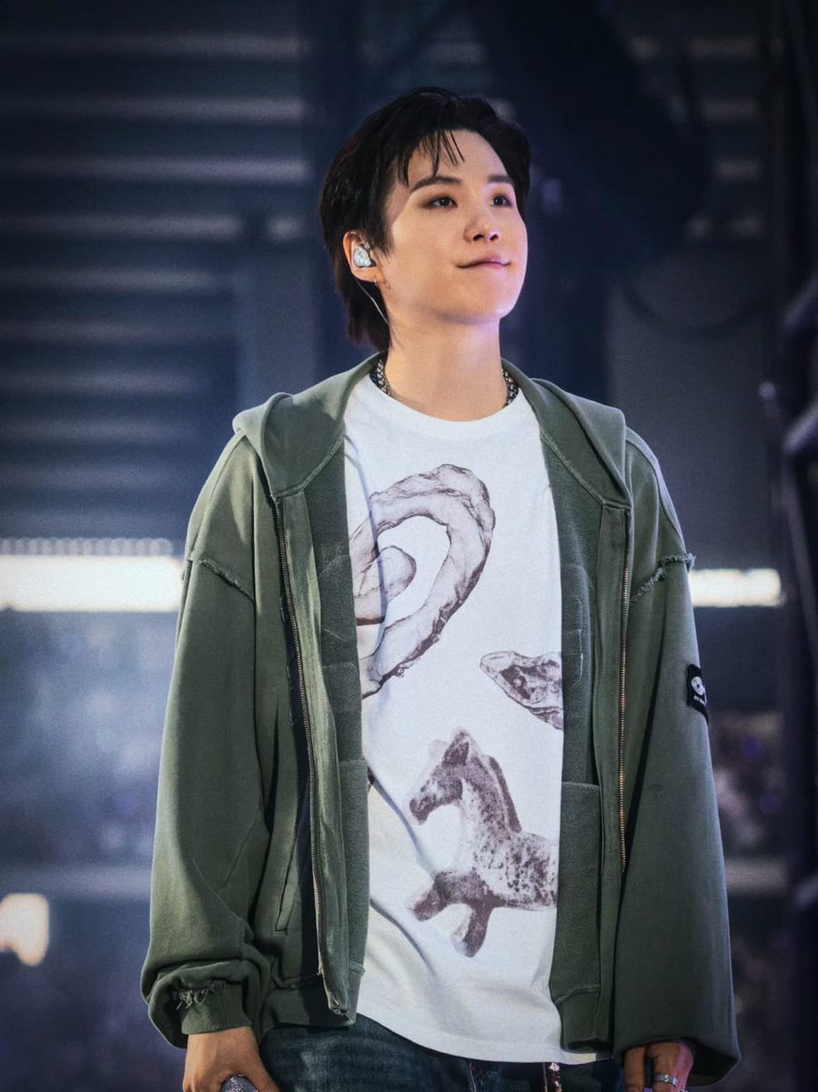 SUGAIndoFanbase's tweet photo. (5-8) https://t.co/saUcFHIFNT