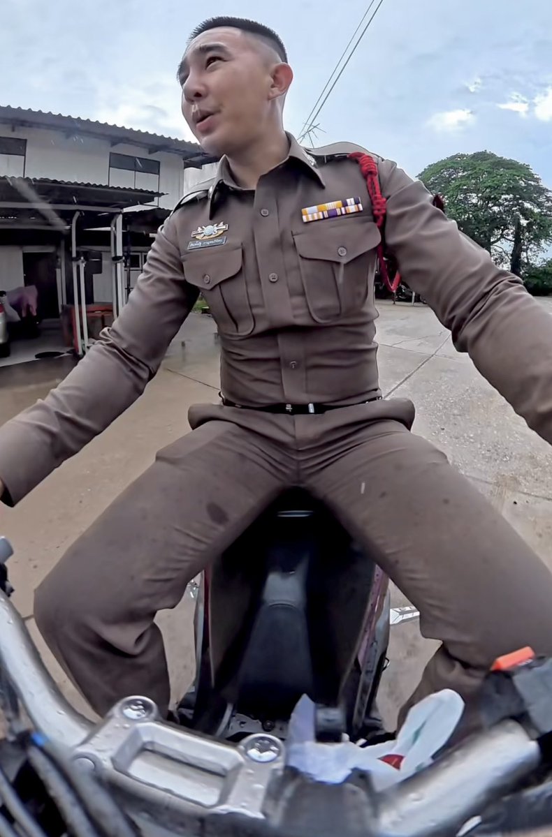 uniform men police suit tweet media